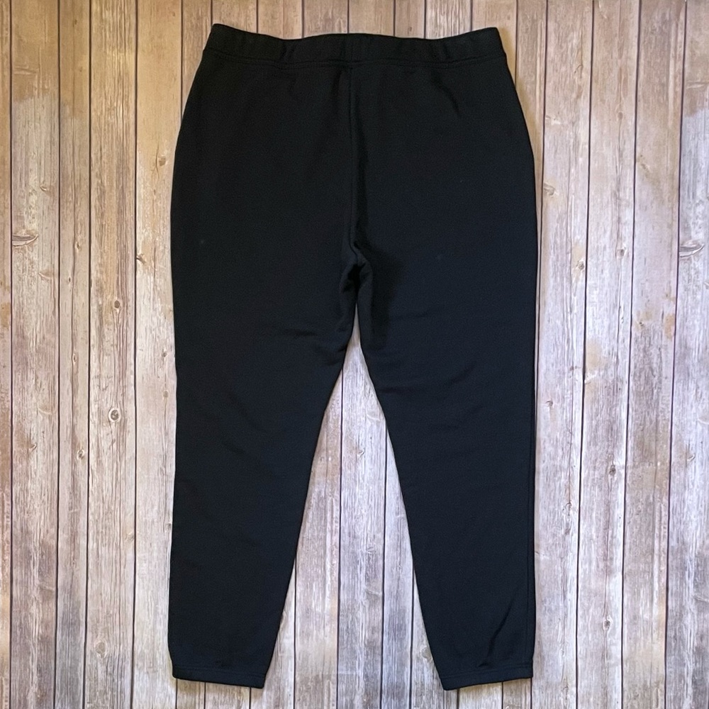 The North Face Women’s Simple Logo Black Joggers - Picture 4 of 8